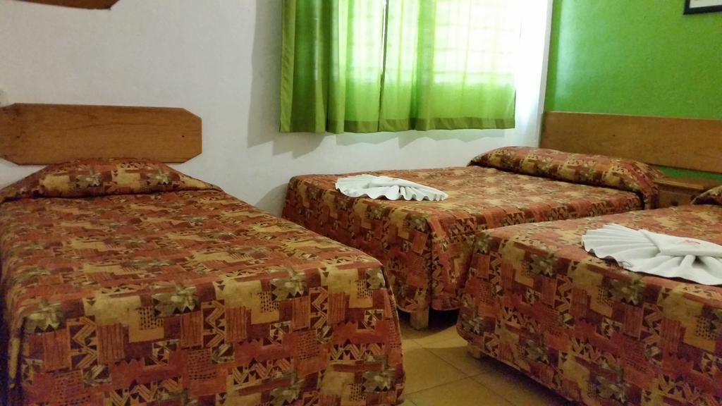 Hotel Delfin Playa Azul Lázaro Cárdenas Zewnętrze zdjęcie