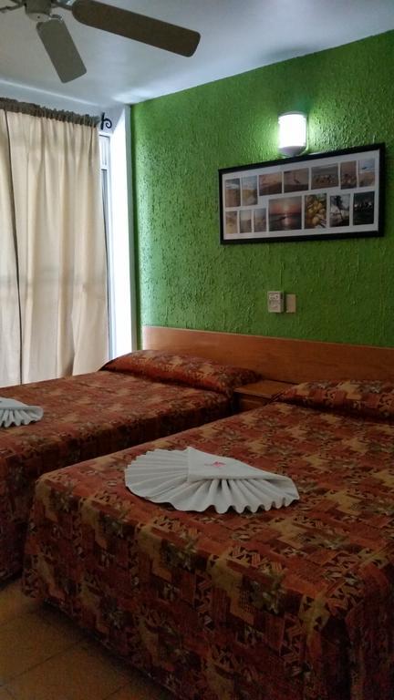 Hotel Delfin Playa Azul Lázaro Cárdenas Zewnętrze zdjęcie