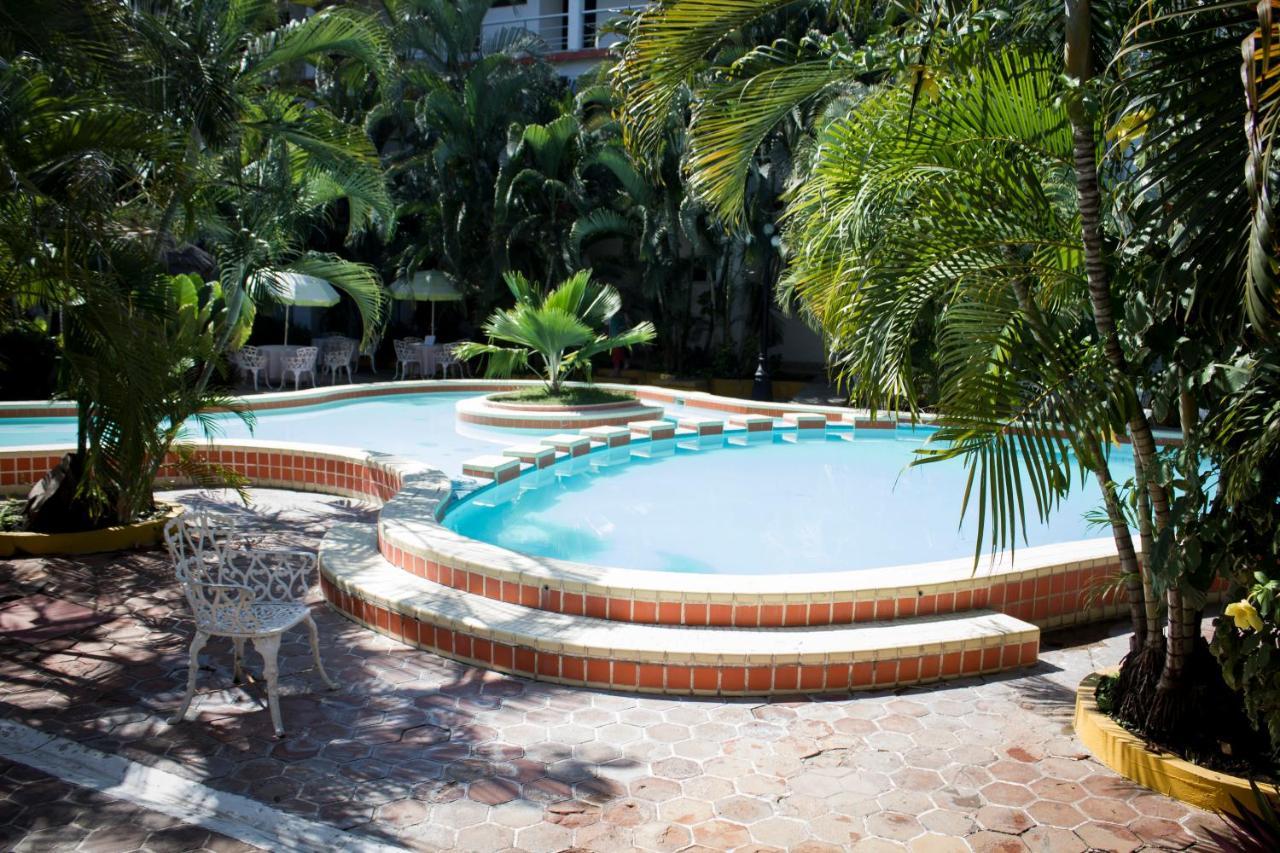 Hotel Delfin Playa Azul Lázaro Cárdenas Zewnętrze zdjęcie